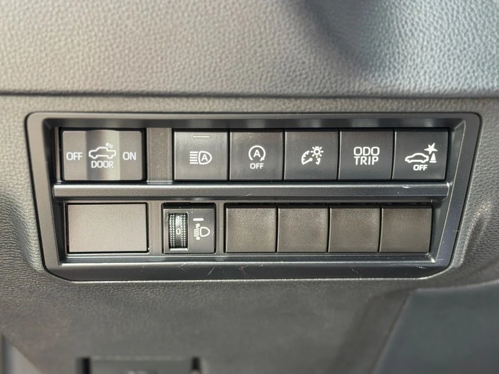 Used 2022 Red Toyota SR5 image 26