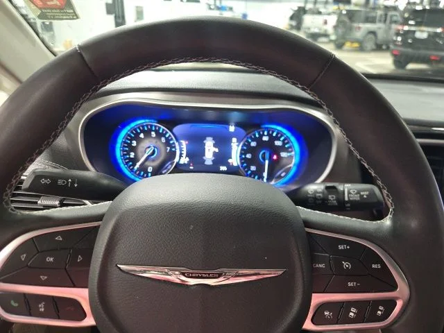 Used 2023 Silver Chrysler Touring L image 16