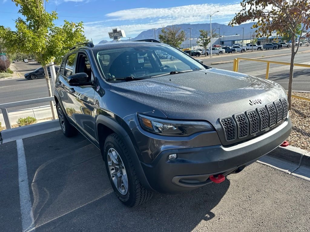 Used 2022 Gray Jeep Trailhawk image 3