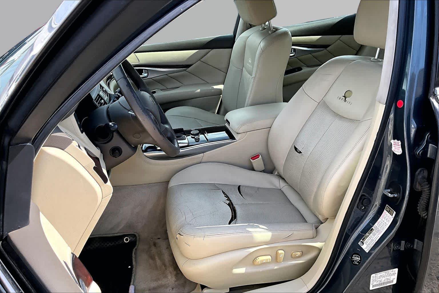 Used 2012 Harbor Blue INFINITI  image 10