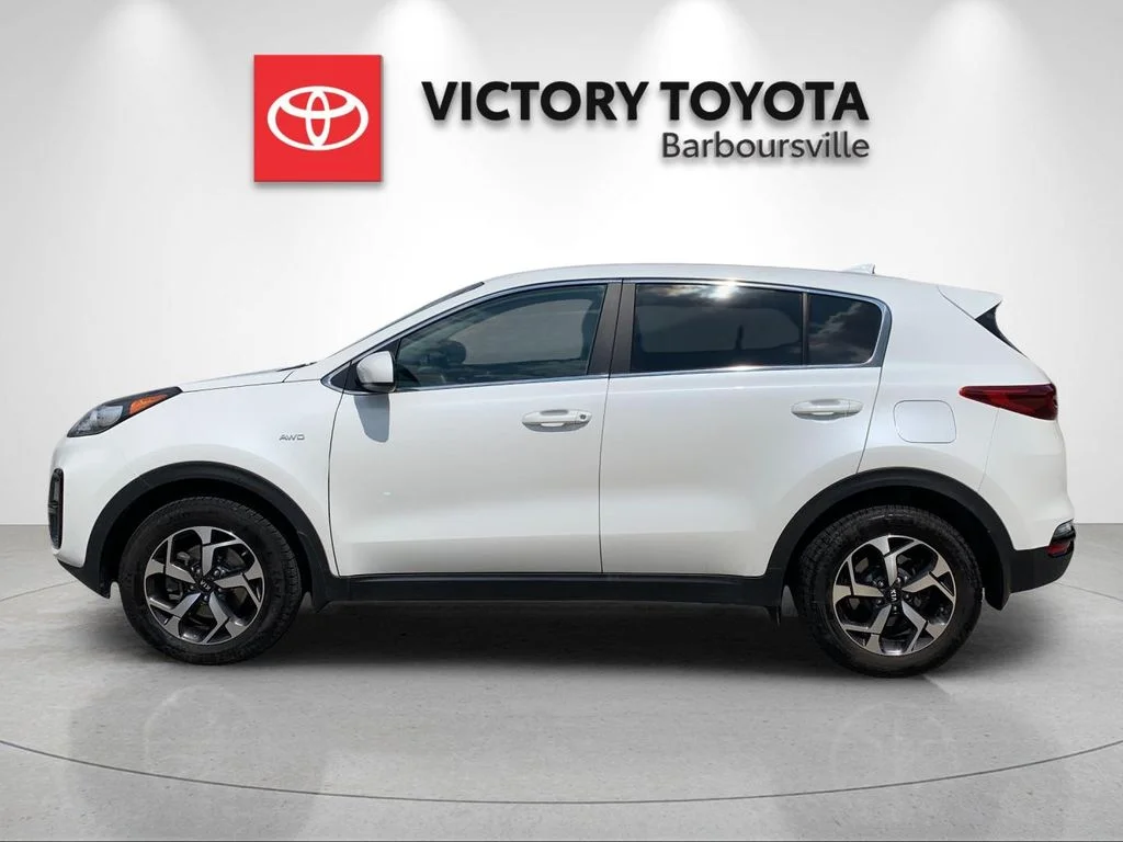 Used 2022 White Kia LX image 2
