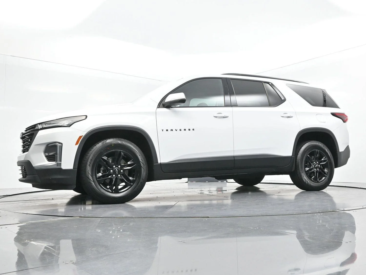Used 2023 Summit White Chevrolet LT Cloth image 50