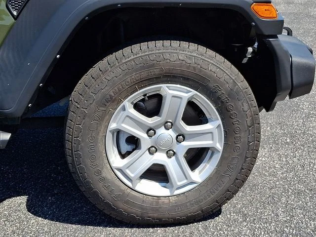Used 2022 Green Jeep Unlimited Sport S image 8