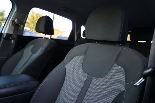 Used 2023 White Kia LX image 22