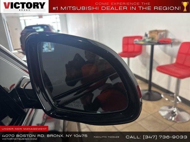 Used 2021 Black BMW M50i image 11