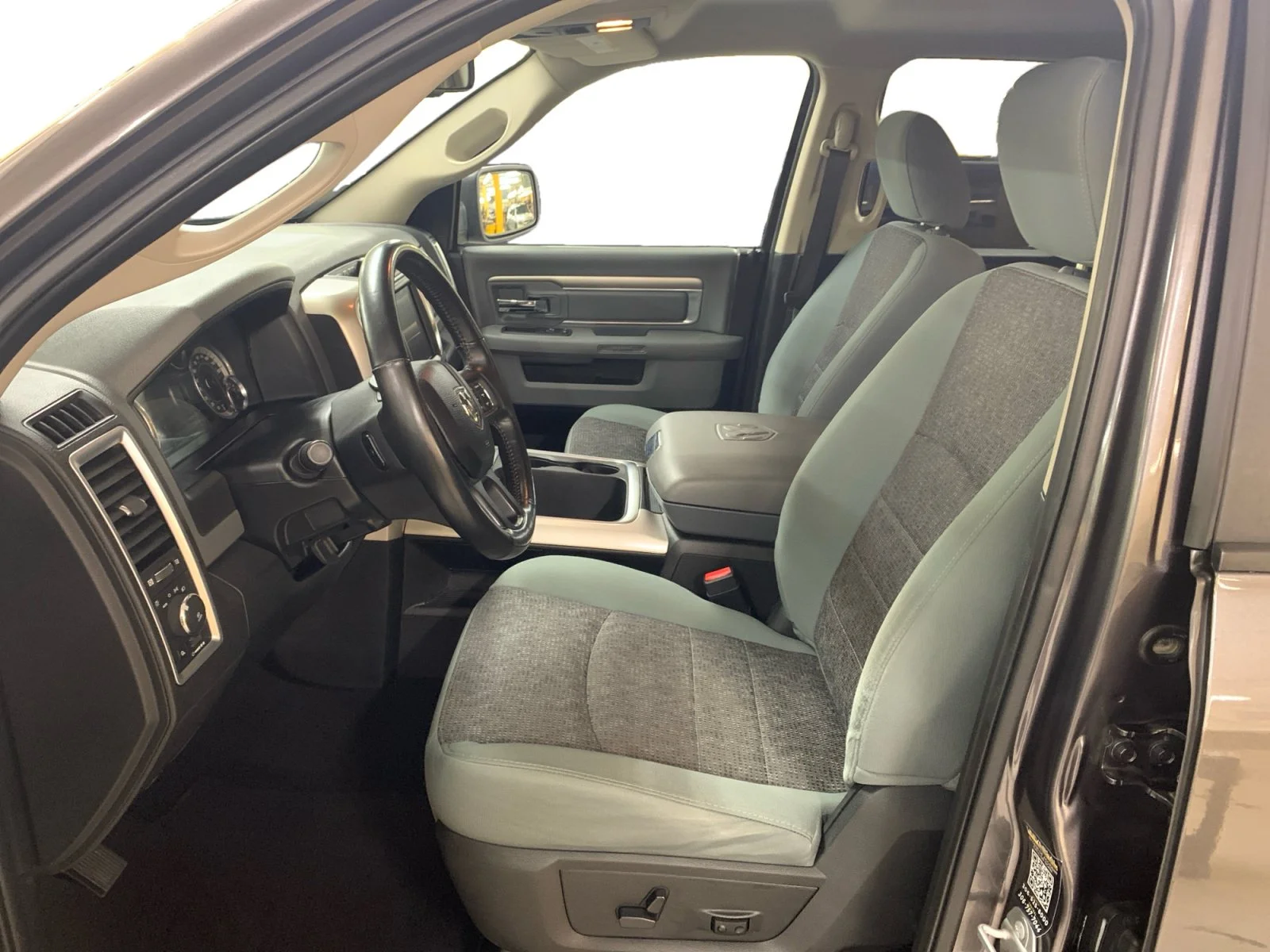 Used 2017 Gray Ram Big Horn * Available Until Exported to USA * image 10