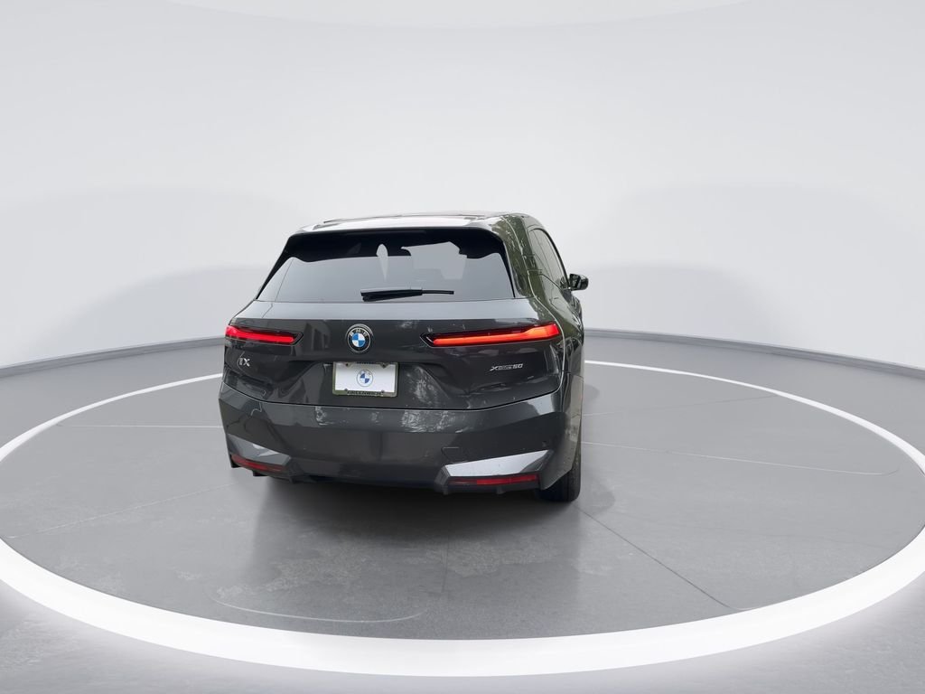 2026 BMW iX 60 - Photo 7