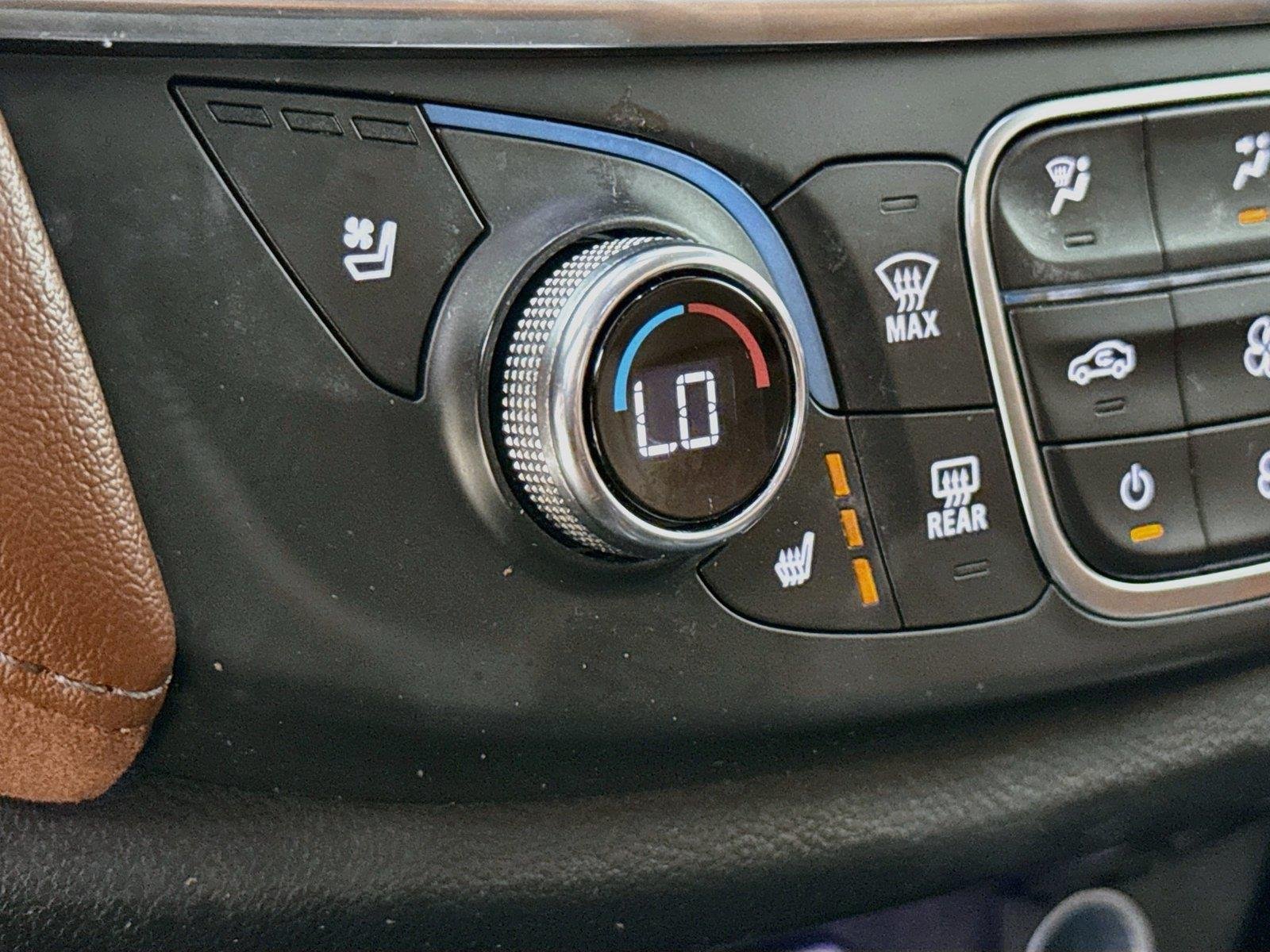 Used 2020 MOSAIC BLACK METALLIC Chevrolet High Country image 22