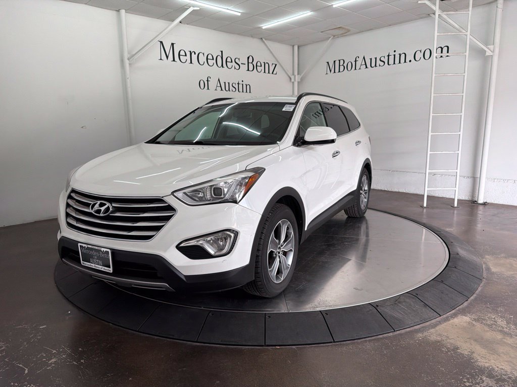Used 2016 White Hyundai SE image 3