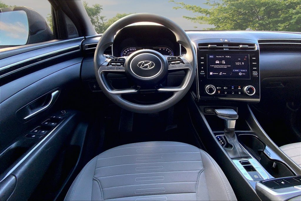 Used 2022 Green Hyundai SEL image 9