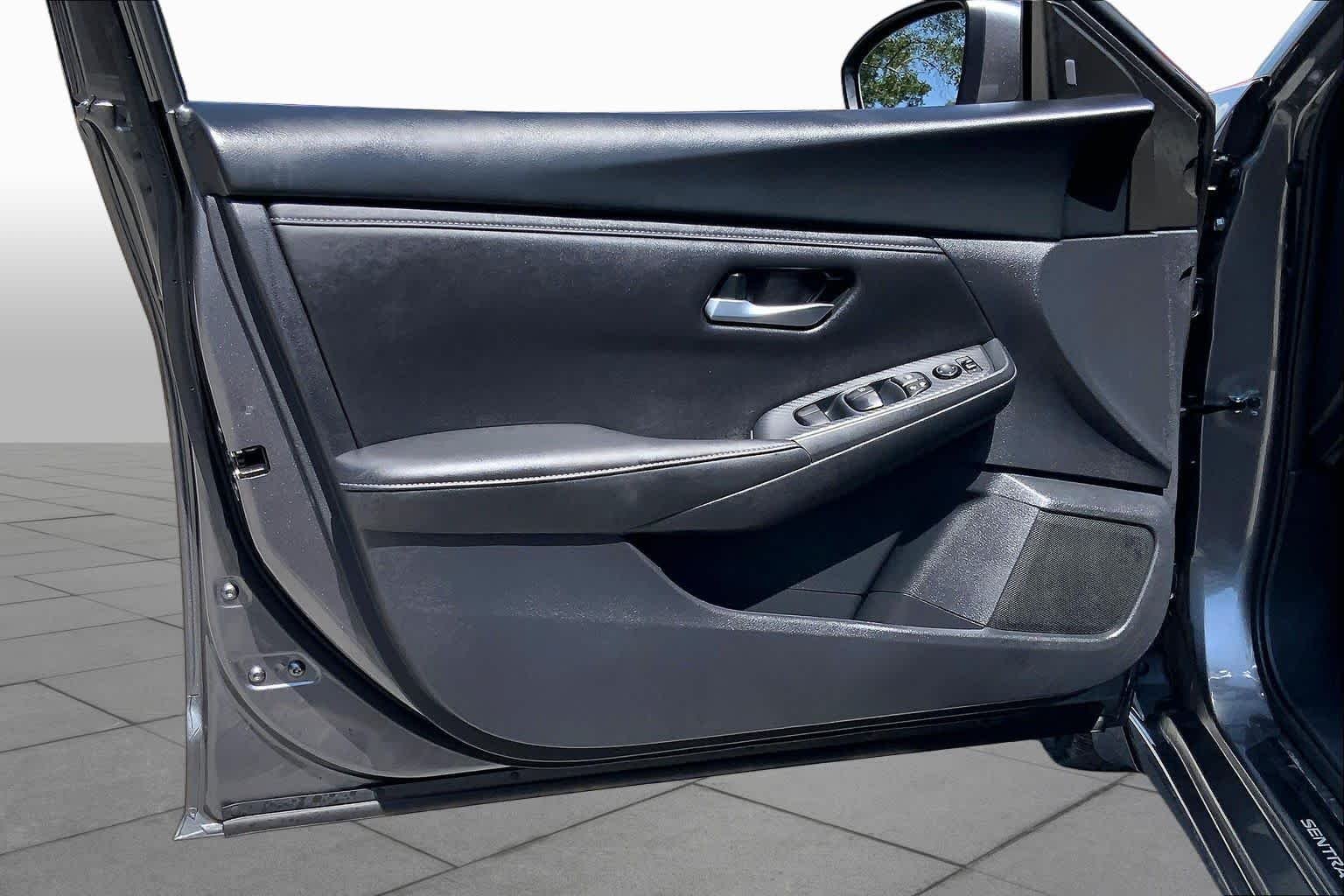 Used 2025 Gun Metallic Nissan SV image 22