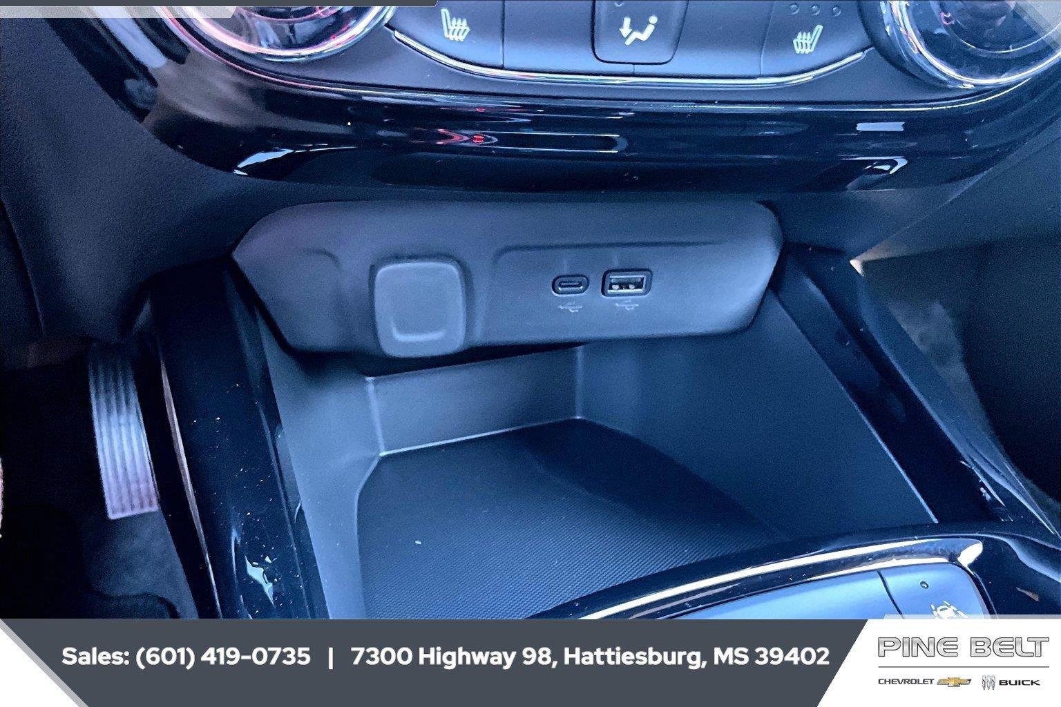 2026 Chevrolet Trax RS - Photo 24