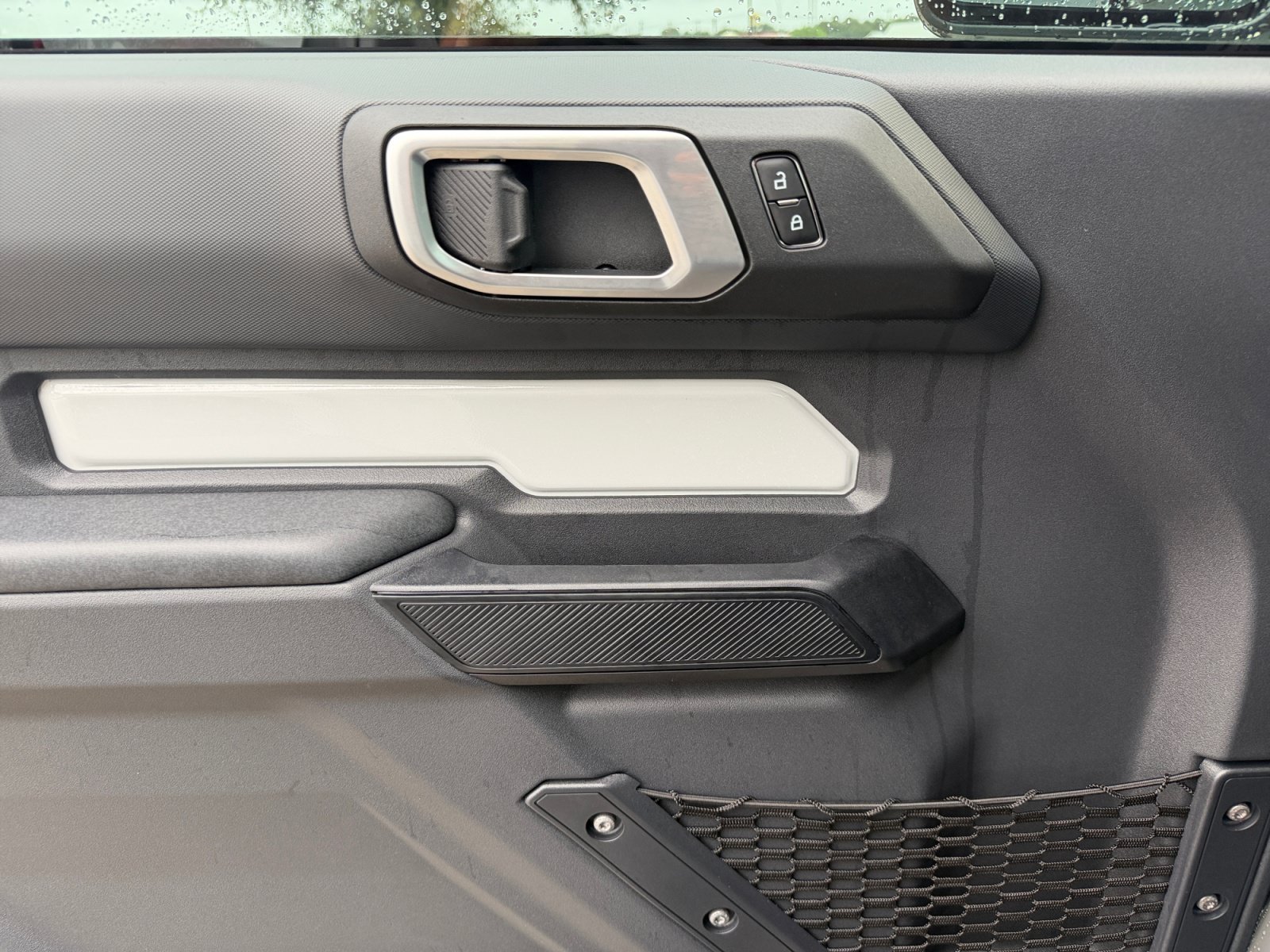 New 2026 Avalanche Gray Ford Base image 17