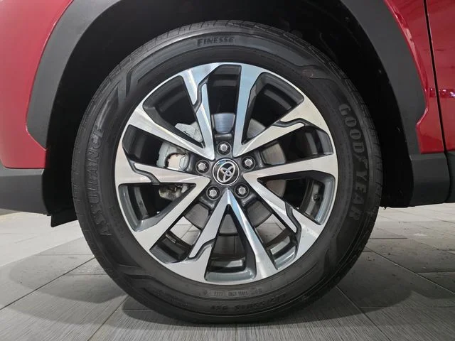 Used 2023 Red Toyota XLE image 22