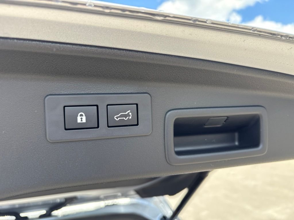 New 2026 ICE SILVER METALLIC Subaru Premium image 23