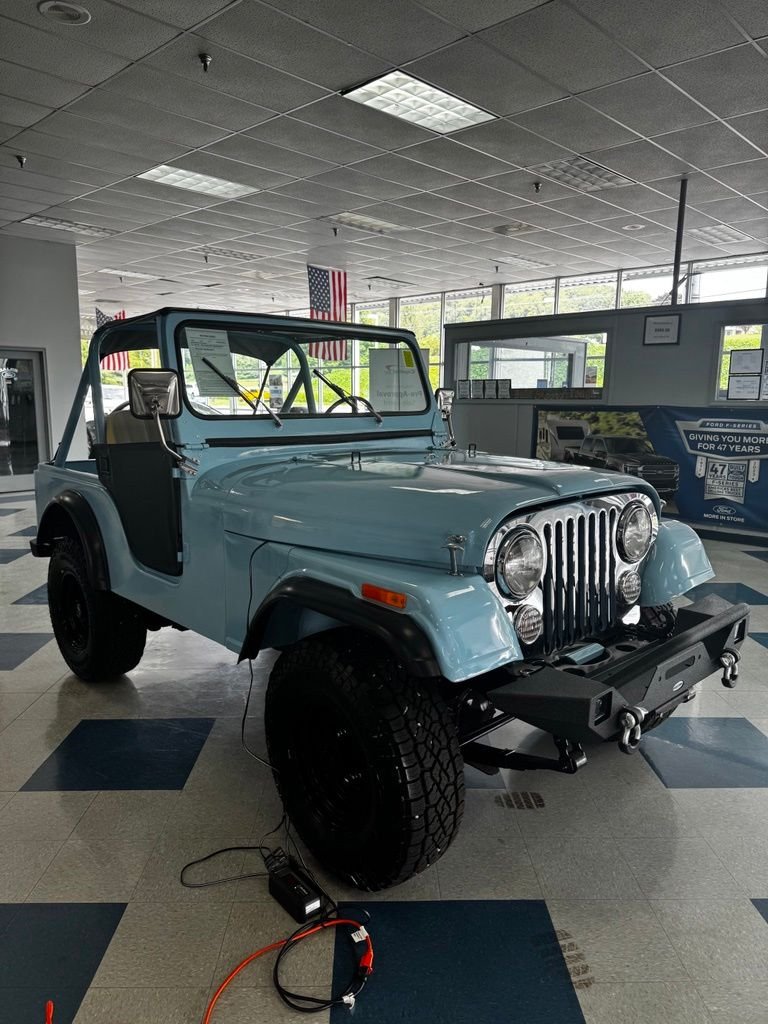 Used 1976 Blue Jeep  image 1