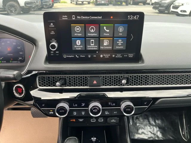Used 2024 White Honda Touring image 14