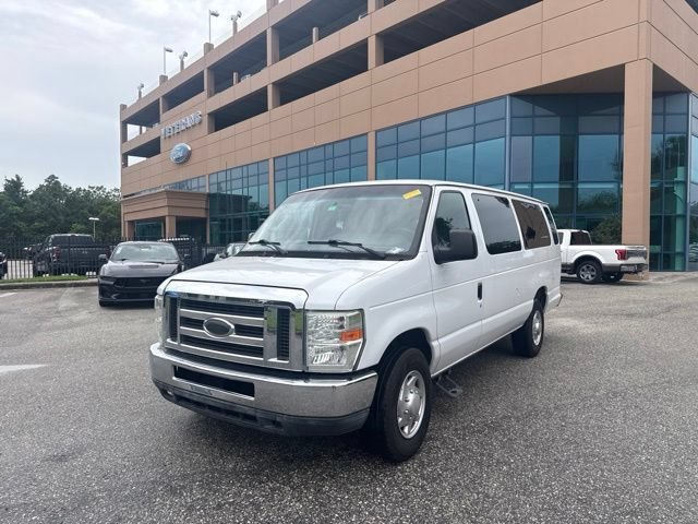 2014 Ford E-Series E-350 XLT Super Duty Extended's photo