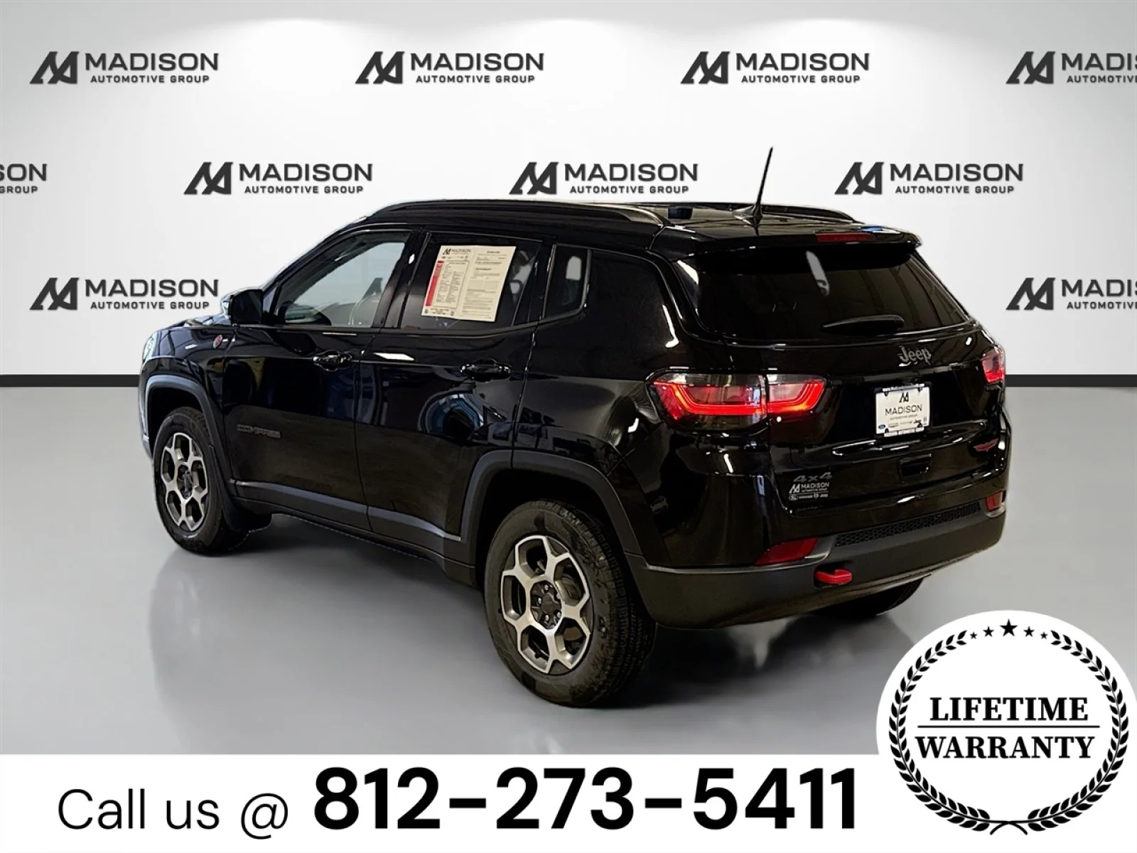 Used 2022 BLK Jeep Trailhawk image 7