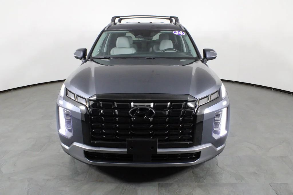 Used 2024 Gray Hyundai SEL image 13