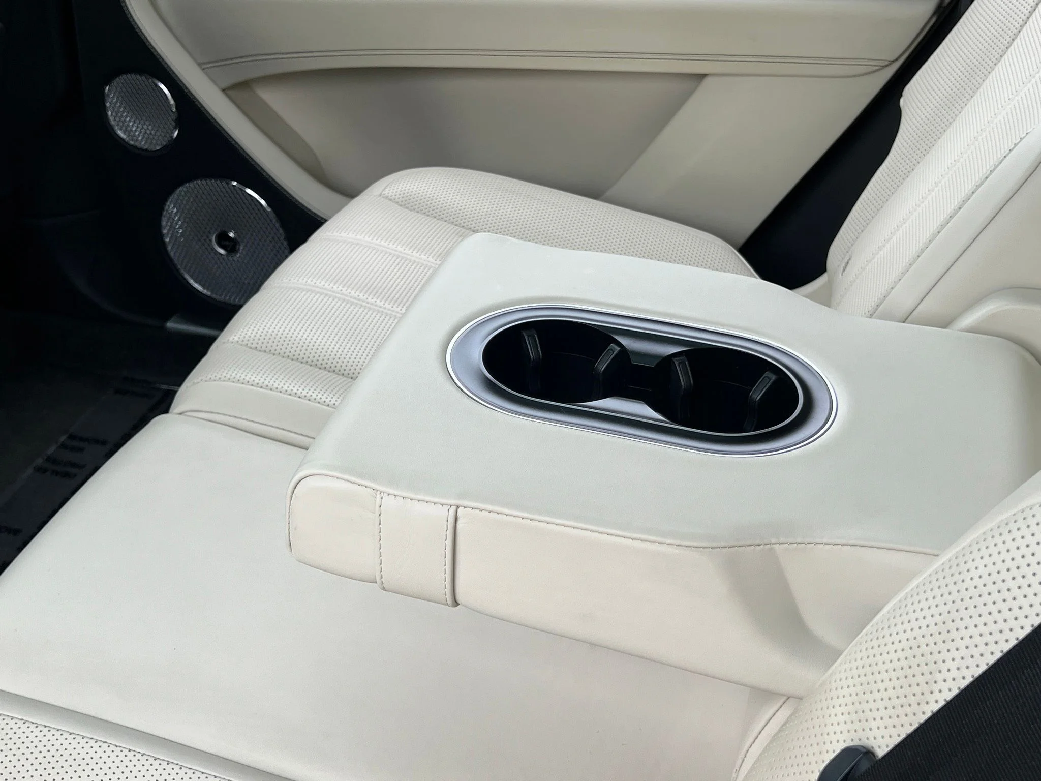 Used 2023 Blue Bentley  image 18