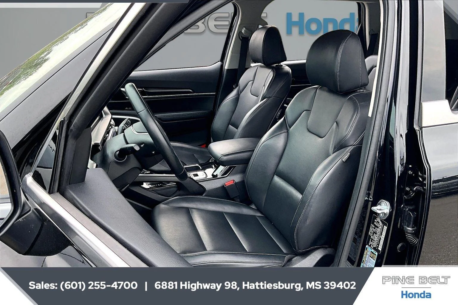 Used 2025 Ebony Black Kia S image 18