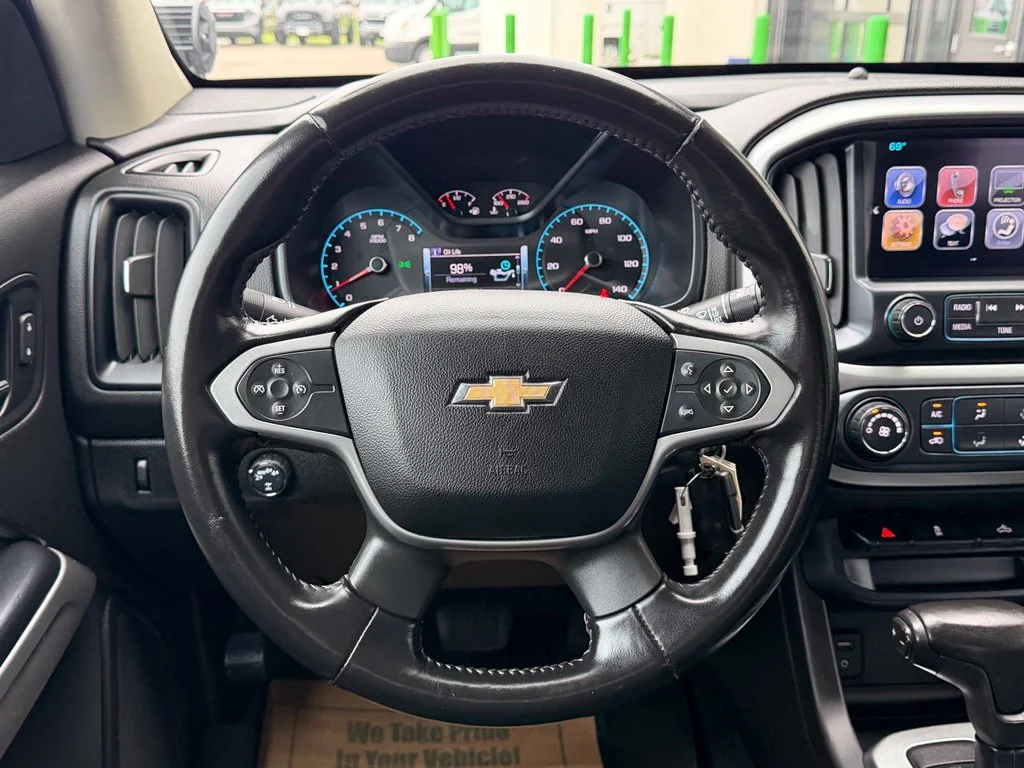 Used 2018 Green Chevrolet LT image 17