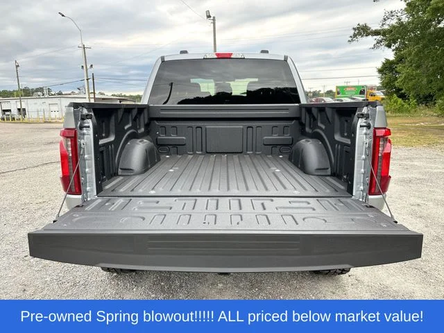 Used 2026 Gray Ford XLT image 16