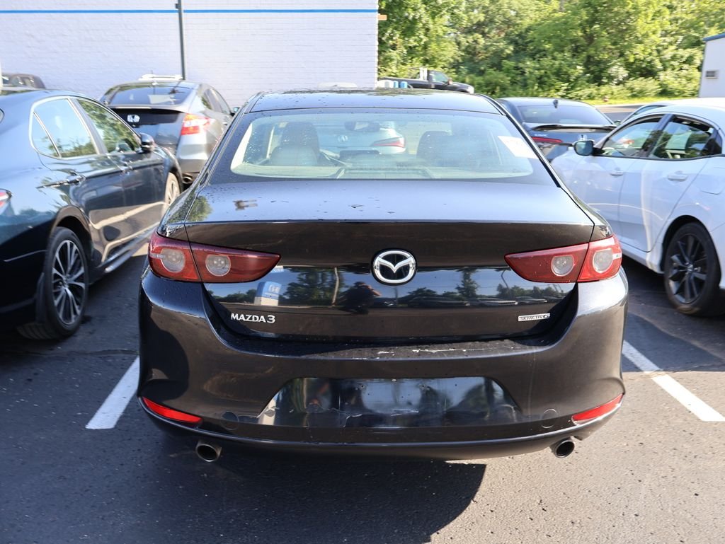 Used 2019 Black Mazda Select image 6
