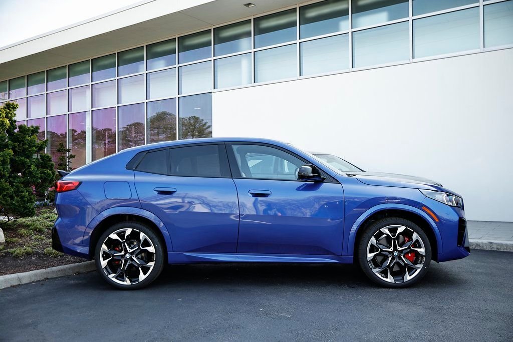 New 2026 Portimao Blue Metallic BMW xDrive28i image 4