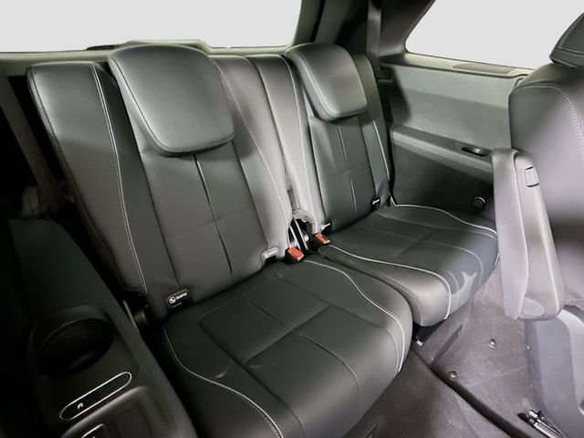 Used 2025 Cirrus Silver Metallic Mercedes-Benz GLS 580 image 29