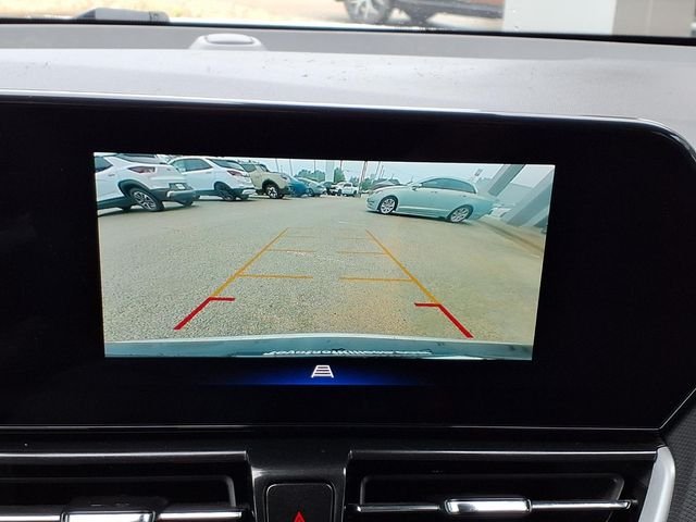 Used 2025 White Chevrolet LT image 11