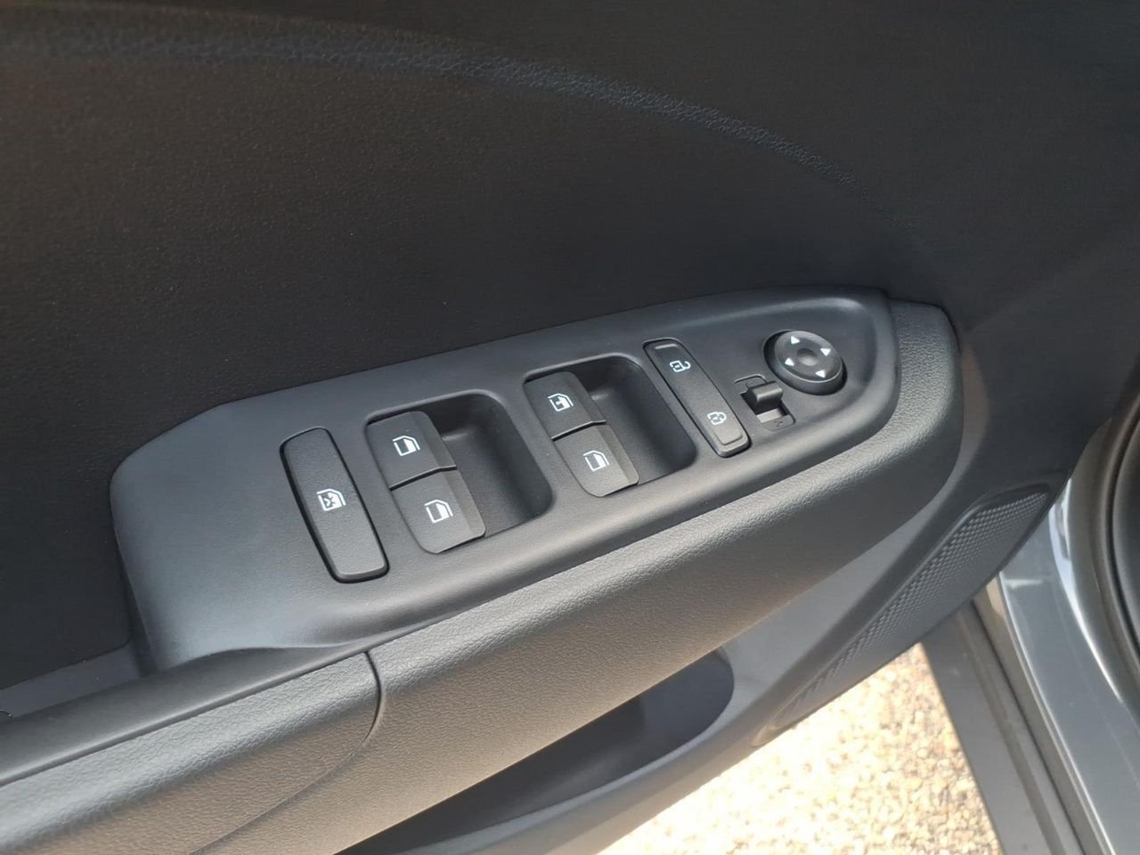 New 2026 Ecotronic Gray Hyundai SE image 12
