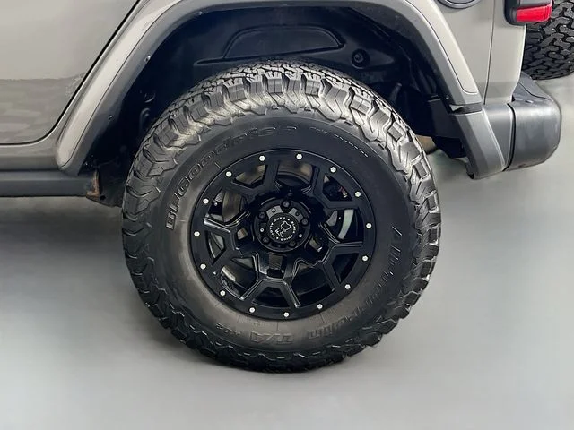 Used 2019 Gray Jeep Unlimited Rubicon image 36