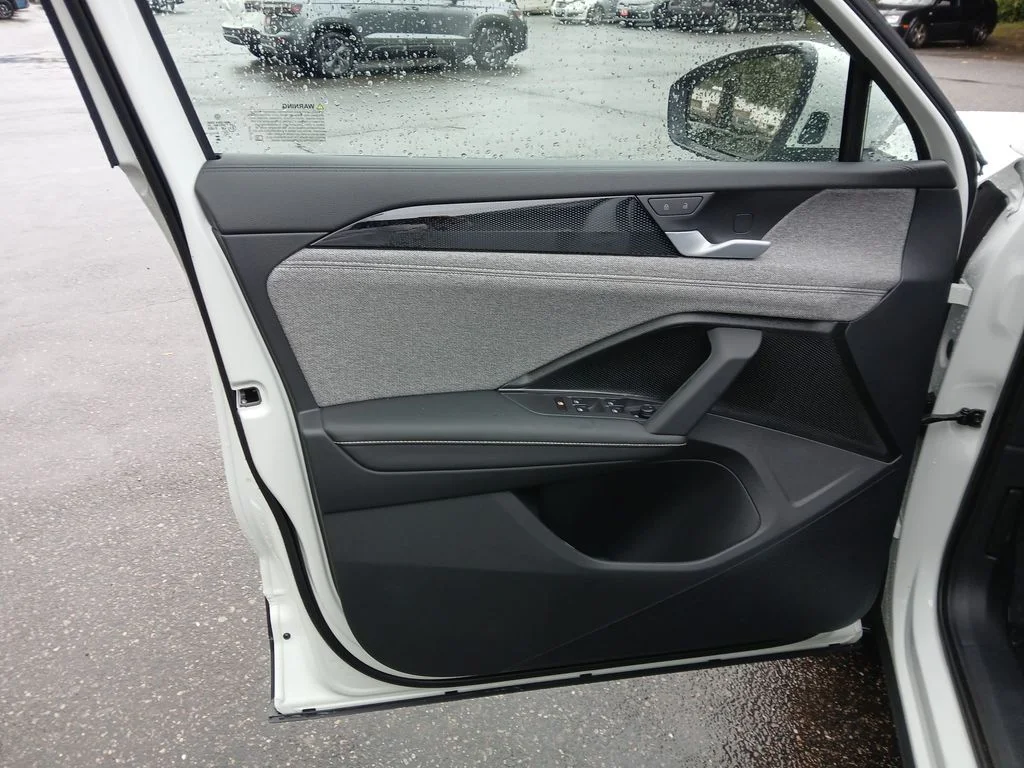 2025 Volkswagen Tiguan S - Photo 10