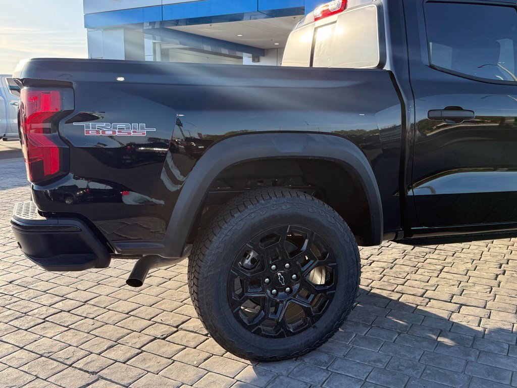 2026 Chevrolet Colorado Trail Boss view 11