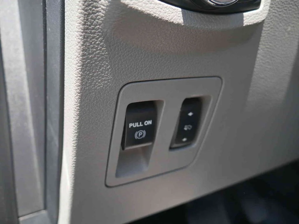 Used 2019 White Ford XLT image 28