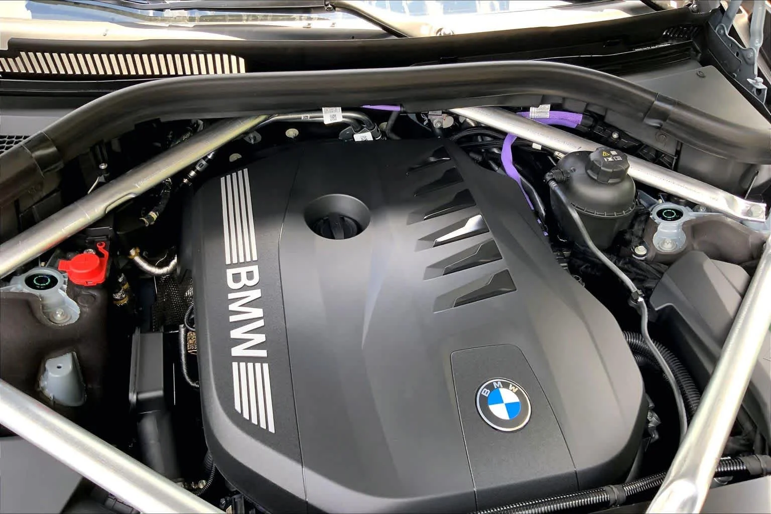 New 2027 Brooklyn Grey Metallic BMW xDrive40i image 17