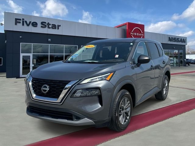 Used 2023 Gray Nissan S image 3