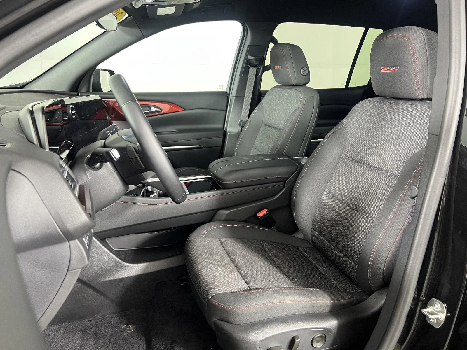 Used 2024 Mosaic Black Metallic Chevrolet Z71 image 18