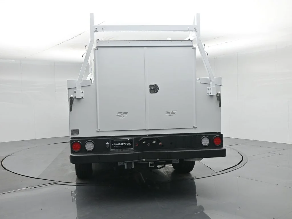 New 2026 Oxford White Ford XL image 28