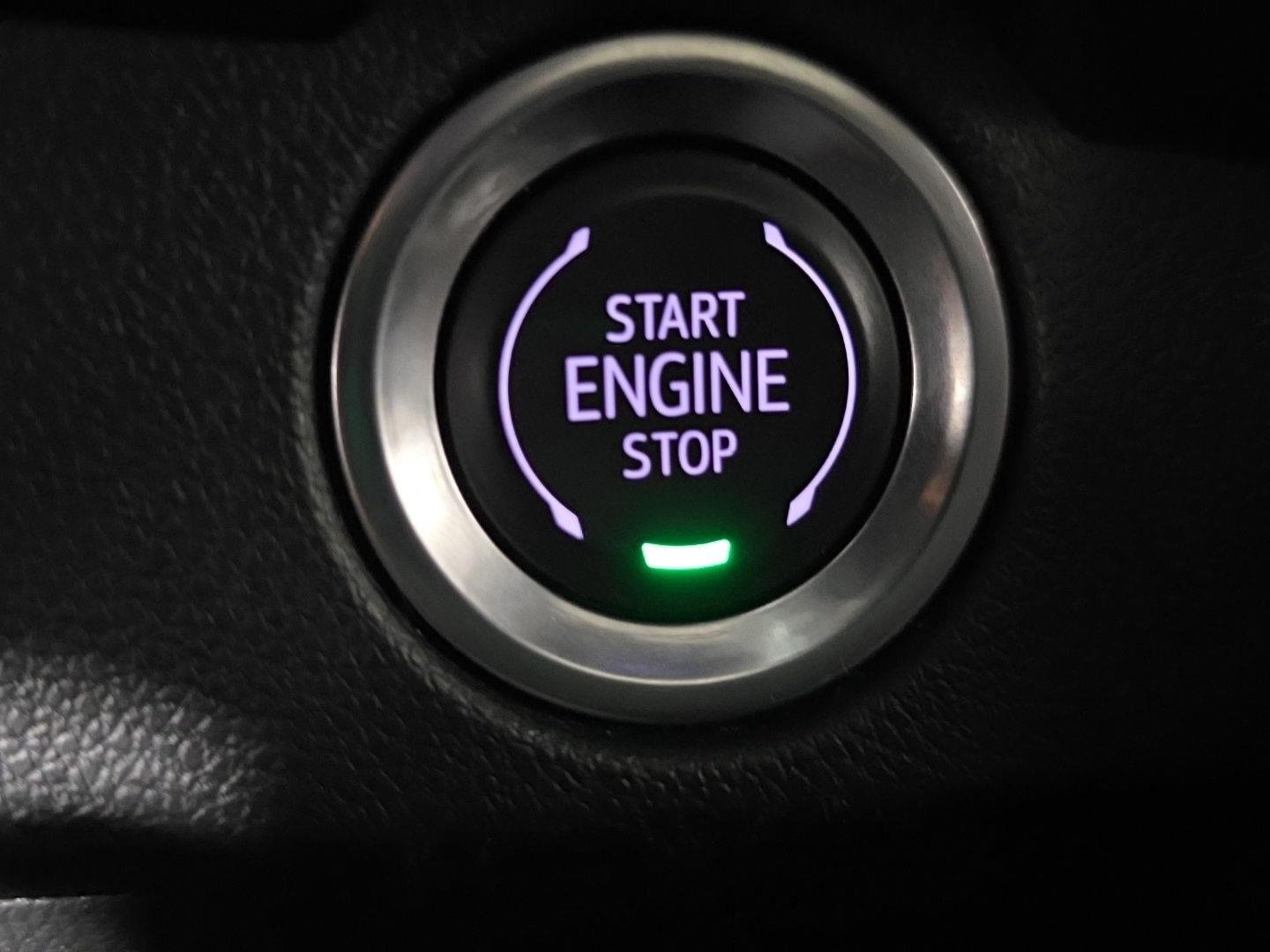 Used 2025 Mosaic Black Metallic Chevrolet AWD Z71 image 21