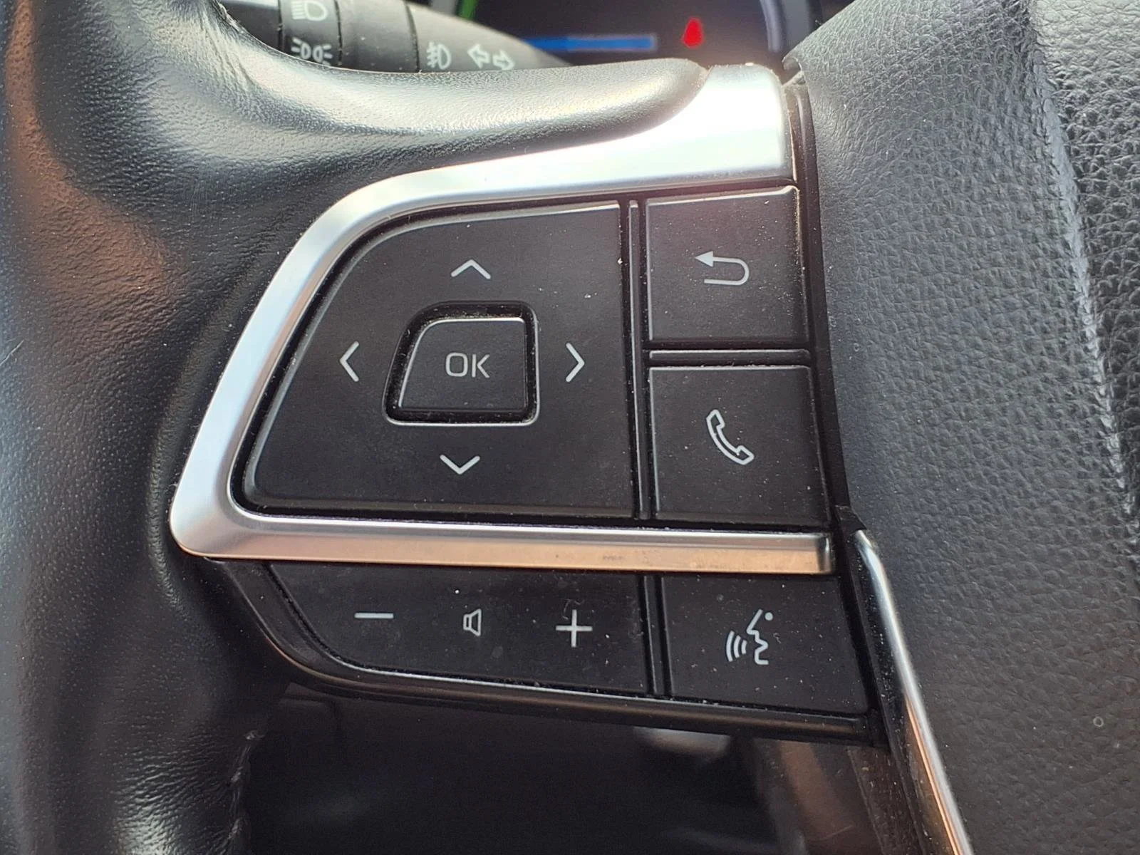 Used 2021 Celestial Silver Metallic Toyota Hybrid Platinum image 15