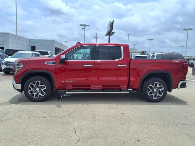 2023 GMC Sierra 1500 SLT - Photo 8