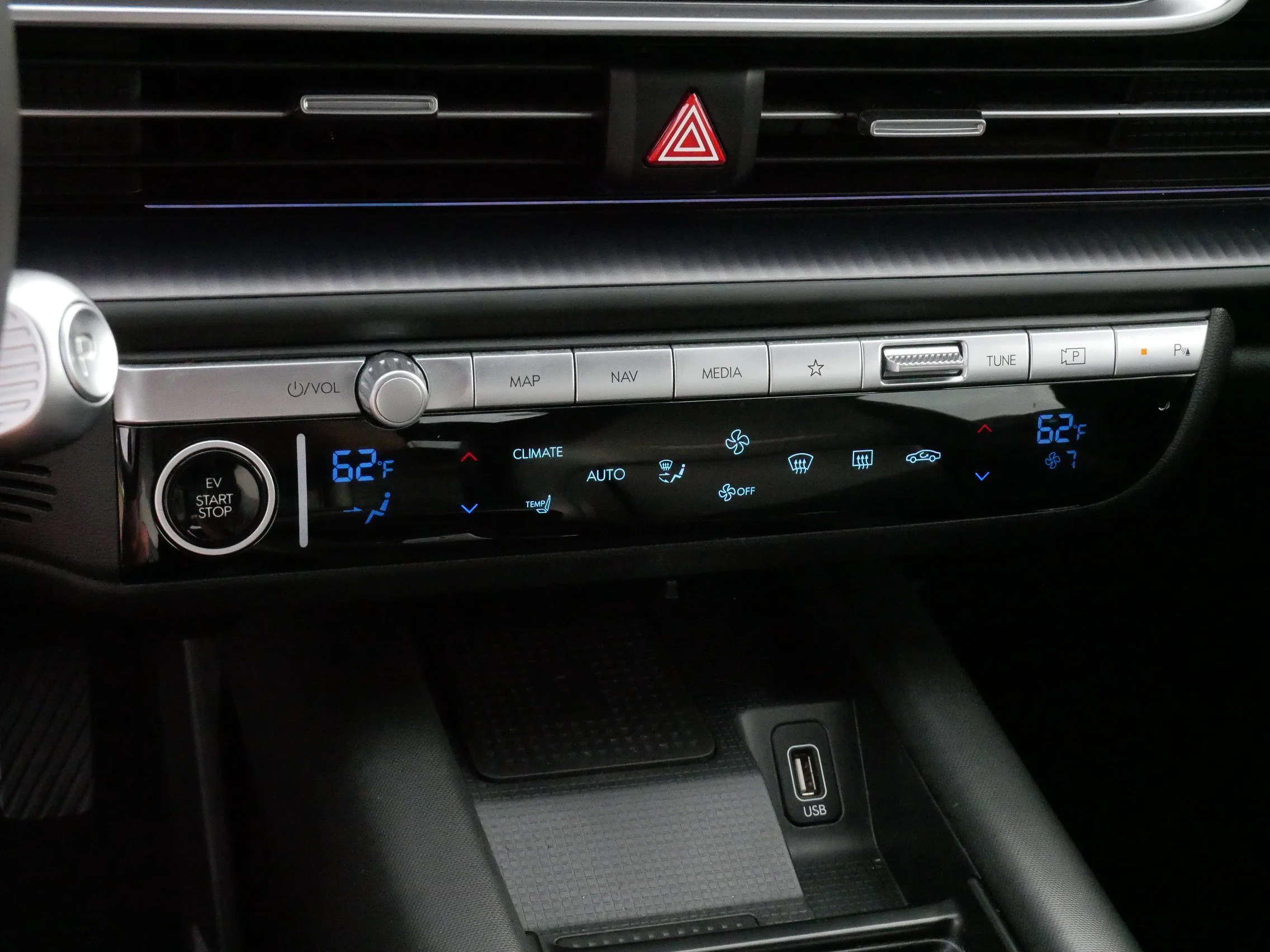 Used 2023 Onyx Black Hyundai SEL image 23