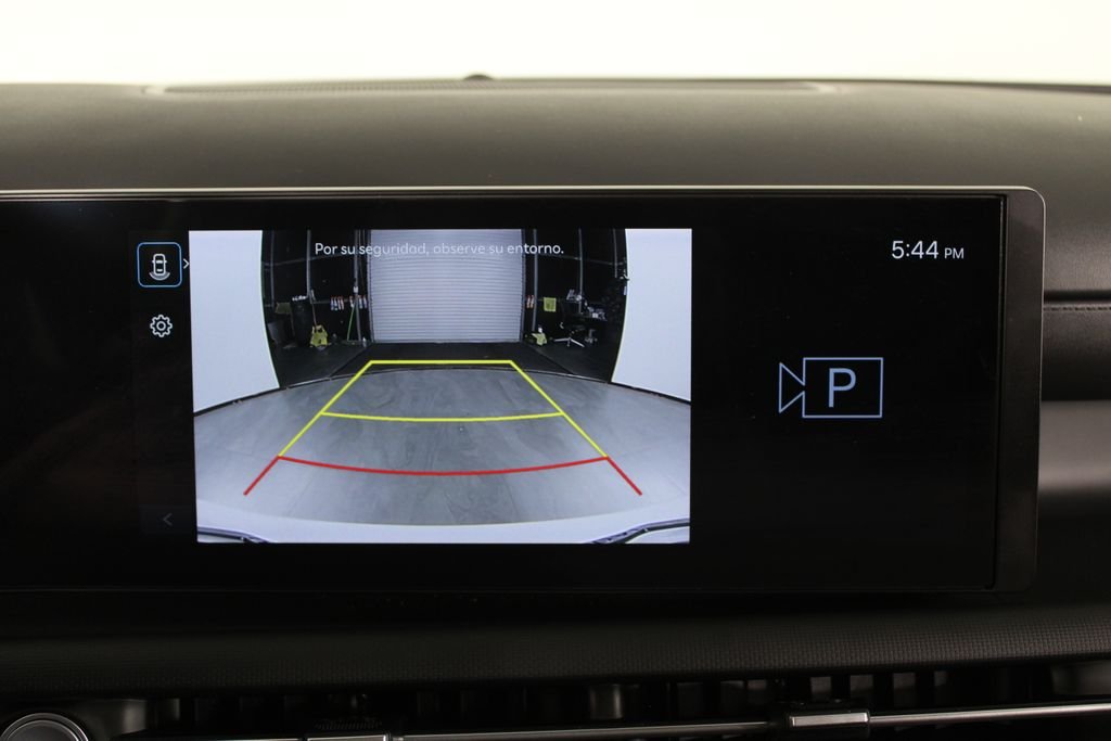 Certified Used 2026 White Hyundai SE image 27