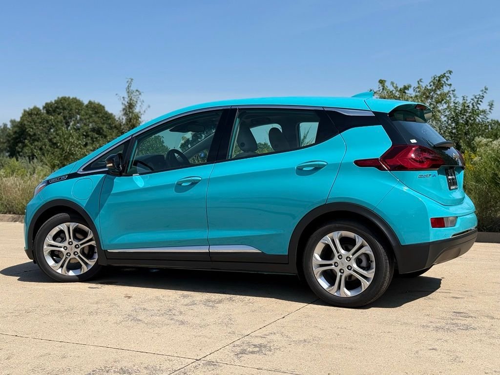 Used 2020 Blue Chevrolet LT image 3