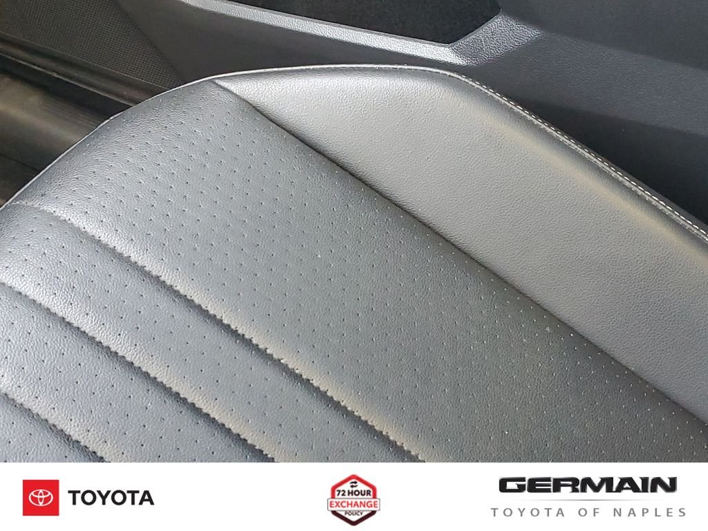 Used 2022 White Volkswagen 2.0T SE image 28