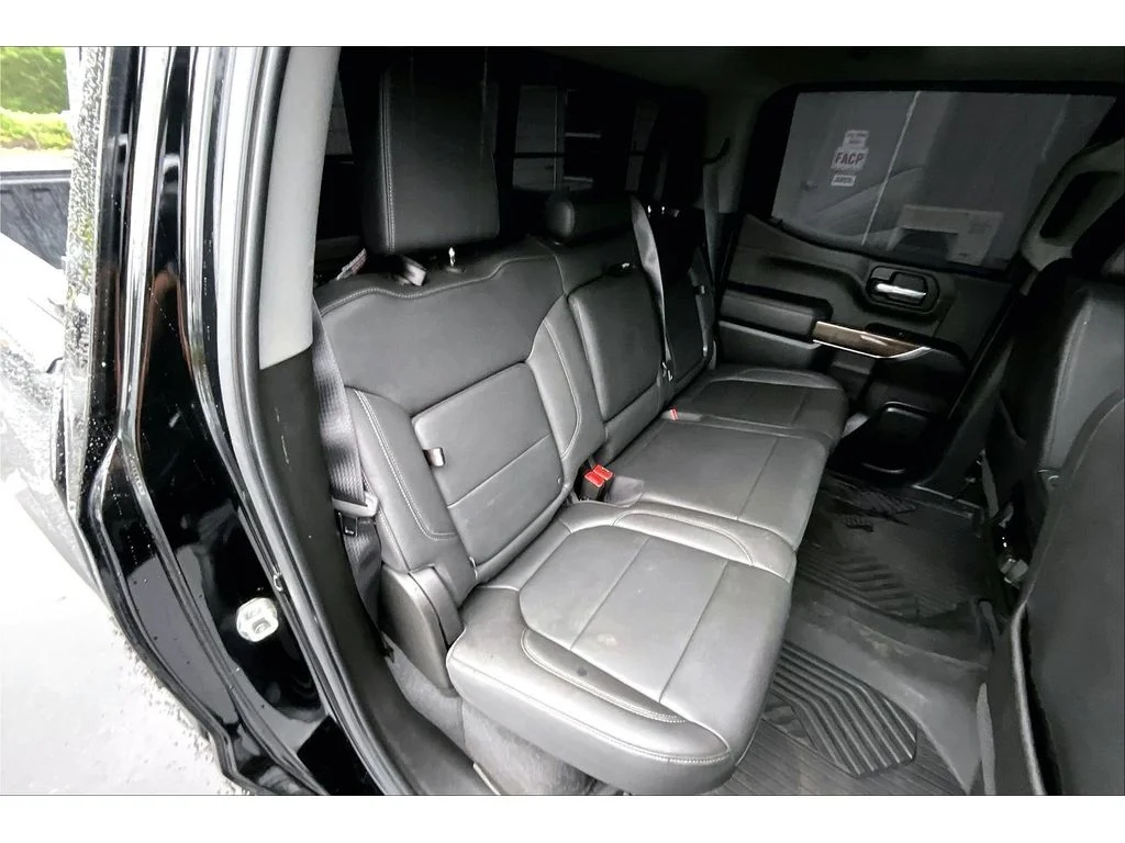 Used 2022  Chevrolet LT Trail Boss image 27