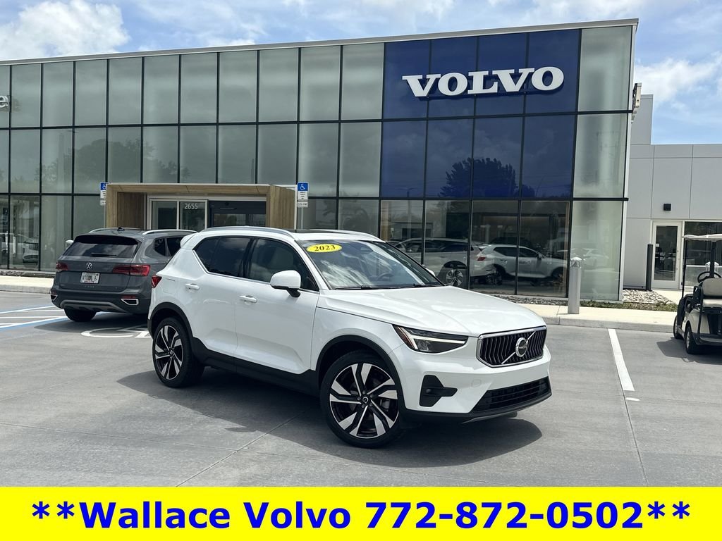 2023 Volvo XC40 B5 Plus Bright AWD's photo